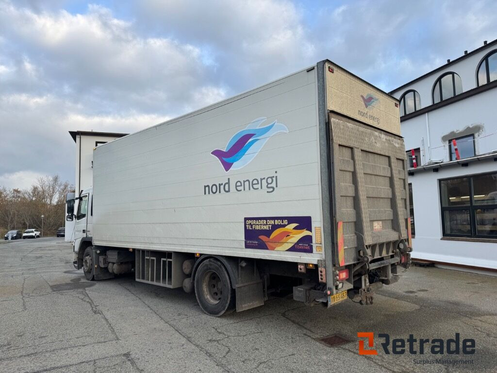 VOLVO FM 330 4X2 - Камион фургон: снимка 4 VOLVO FM 330 4X2 - Камион фургон: снимка 4