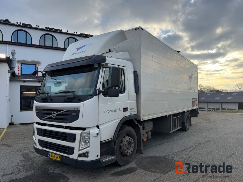 VOLVO FM 330 4X2 - Камион фургон: снимка 1 VOLVO FM 330 4X2 - Камион фургон: снимка 1