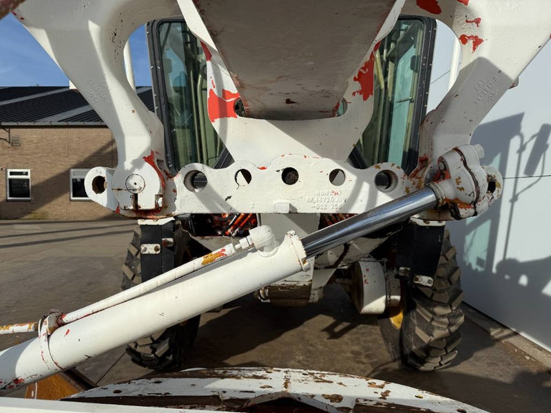 Грейдер Cat 120H - CE Certified / Brand New Tyres!: снимка 19 Грейдер Cat 120H - CE Certified / Brand New Tyres!: снимка 19