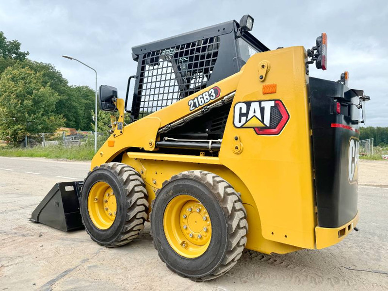 Cat 216B3 - New / Unused / Extra Hydraulic - Мини челен товарач: снимка 3 Cat 216B3 - New / Unused / Extra Hydraulic - Мини челен товарач: снимка 3