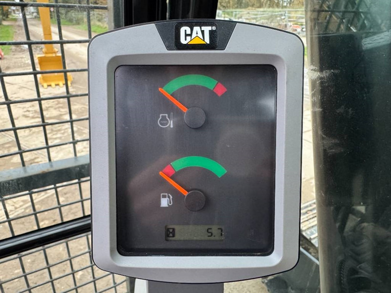 Багер Cat 320D3 GC - 16 Meter Long Reach / New / Unused: снимка 18