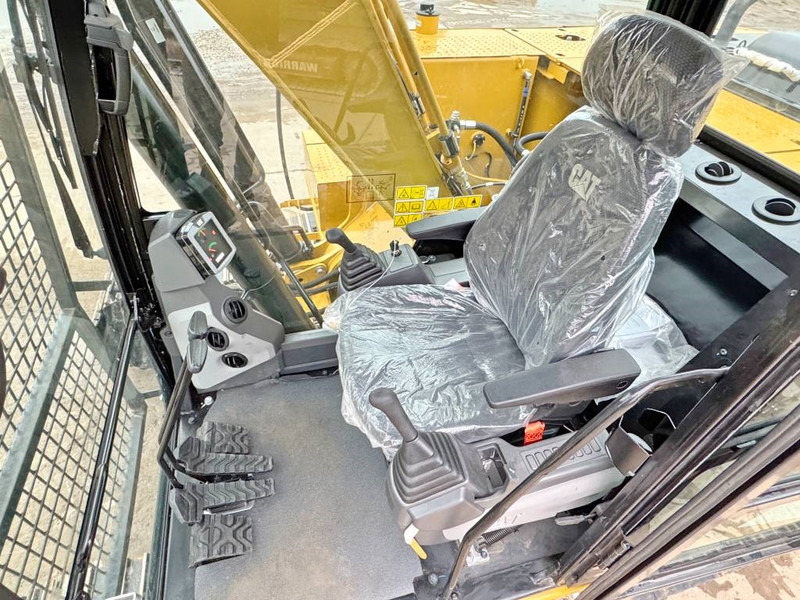 Багер Cat 320D3 GC - 16 Meter Long Reach / New / Unused: снимка 6