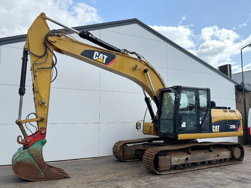 Cat 320DL - Hammer Lines / Quick Coupler - Верижен багер: снимка 2 Cat 320DL - Hammer Lines / Quick Coupler - Верижен багер: снимка 2