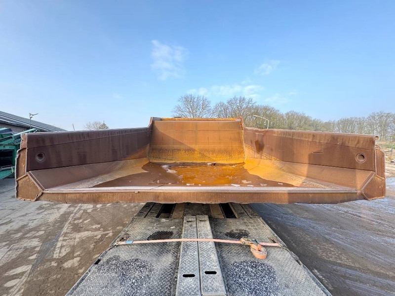 Cat 777G - Dumper Bucket / Body / Bed - Кариерен самосвал: снимка 4 Cat 777G - Dumper Bucket / Body / Bed - Кариерен самосвал: снимка 4