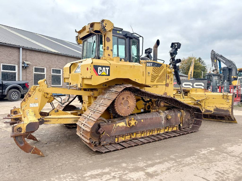 Cat D6T - Ripper / 6-way blade - Булдозер: снимка 4 Cat D6T - Ripper / 6-way blade - Булдозер: снимка 4