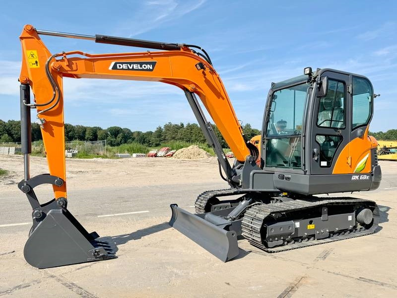Doosan DX60E-10N NEW! - Мини багер: снимка 2 Doosan DX60E-10N NEW! - Мини багер: снимка 2