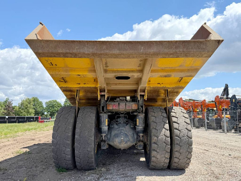 Komatsu HD405-7 - German Machine / Automatic Greasing - Кариерен самосвал: снимка 3 Komatsu HD405-7 - German Machine / Automatic Greasing - Кариерен самосвал: снимка 3