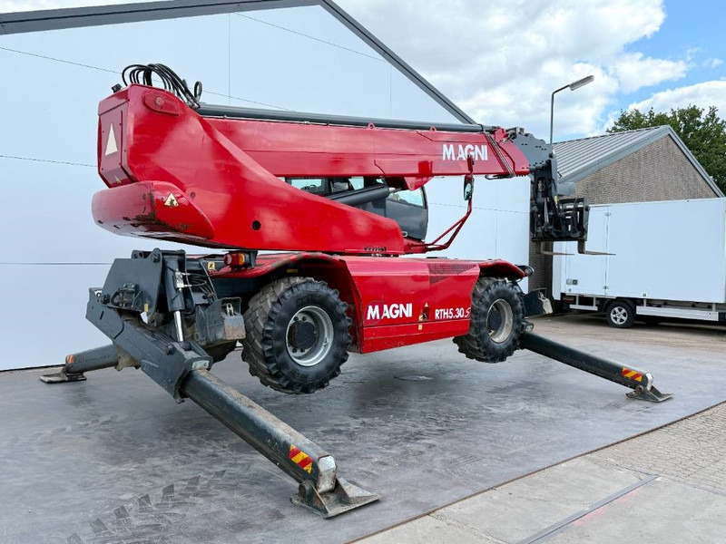 MAGNI RTH5.30 - Remote Control / 4x4x4 / Airco - Телескопичен товарач: снимка 5 MAGNI RTH5.30 - Remote Control / 4x4x4 / Airco - Телескопичен товарач: снимка 5