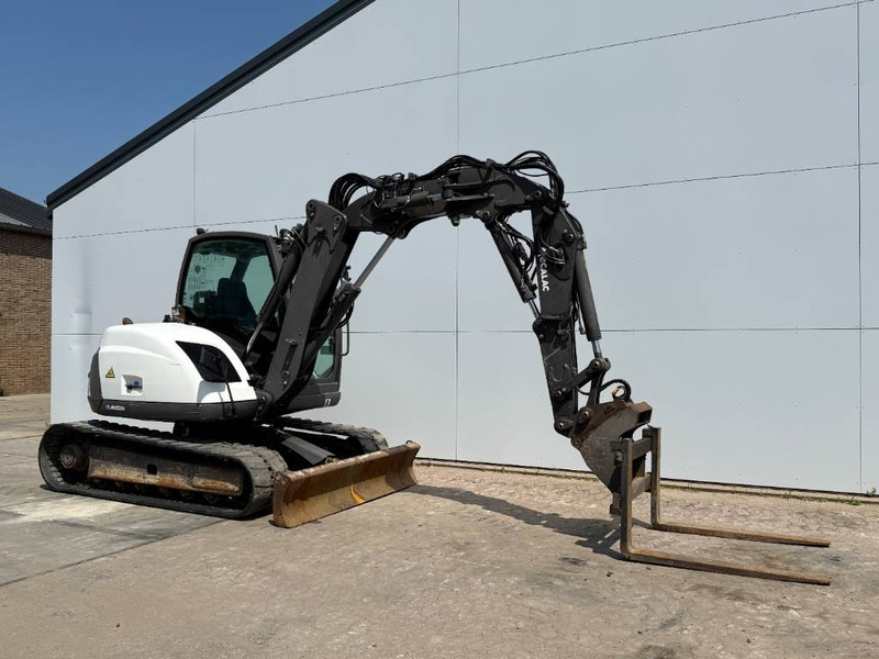 Мини багер Mecalac 8MCR - 6 Attachments Included! Auto Greasing: снимка 8