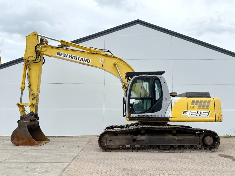 New Holland E215LC - German Machine / Hammer Lines - Верижен багер: снимка 1 New Holland E215LC - German Machine / Hammer Lines - Верижен багер: снимка 1