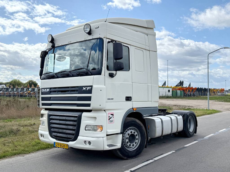 DAF XF105.460 - Automatic / Airco / Cruise Control - Влекач: снимка 1 DAF XF105.460 - Automatic / Airco / Cruise Control - Влекач: снимка 1
