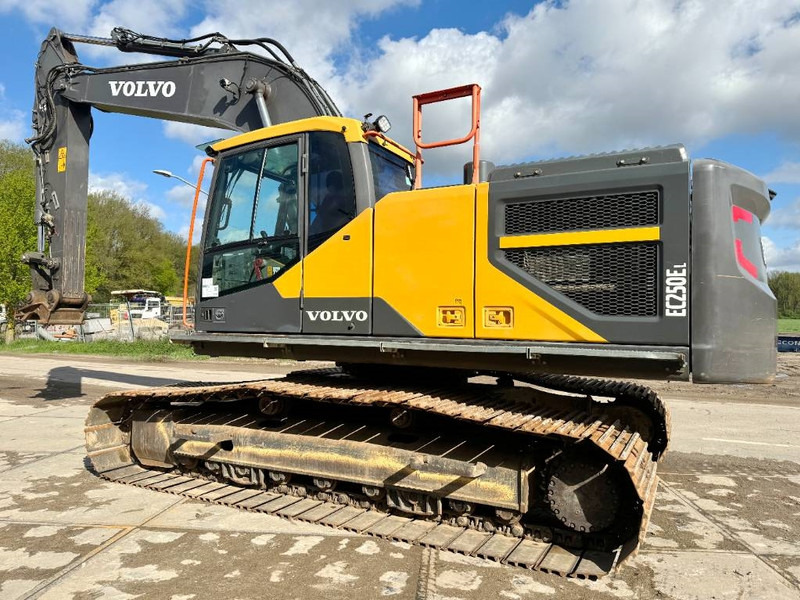 Volvo EC250EL - Dutch Machine / Quick Coupler - Верижен багер: снимка 3 Volvo EC250EL - Dutch Machine / Quick Coupler - Верижен багер: снимка 3