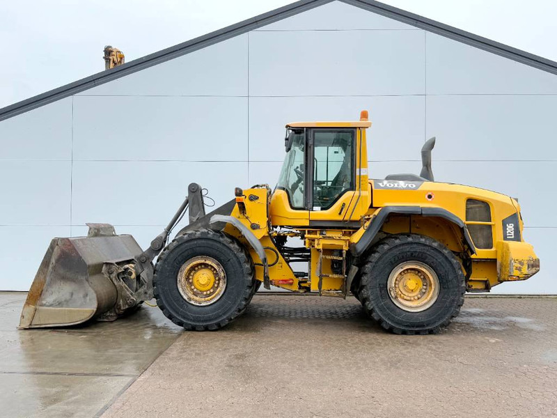 Volvo L120G - 3rd Function / Quick Coupler / Auto Lube - Колесен товарач: снимка 1 Volvo L120G - 3rd Function / Quick Coupler / Auto Lube - Колесен товарач: снимка 1