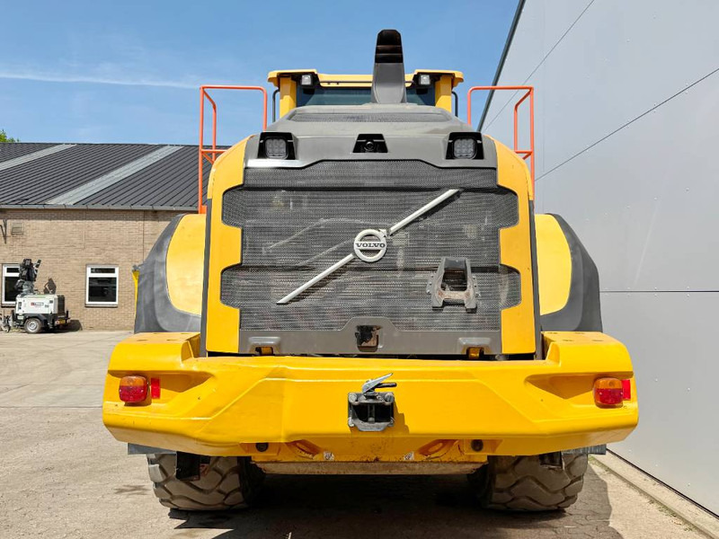 Volvo L150H - German Machine / Auto Greasing / Camera - Колесен товарач: снимка 4 Volvo L150H - German Machine / Auto Greasing / Camera - Колесен товарач: снимка 4