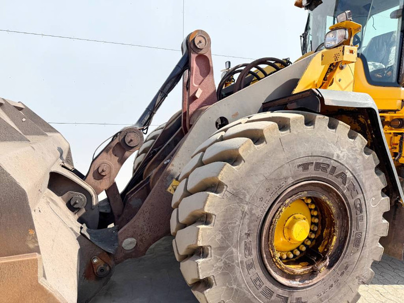 Колесен товарач Volvo L180H - 3rd Function / Weight System / Camera: снимка 16