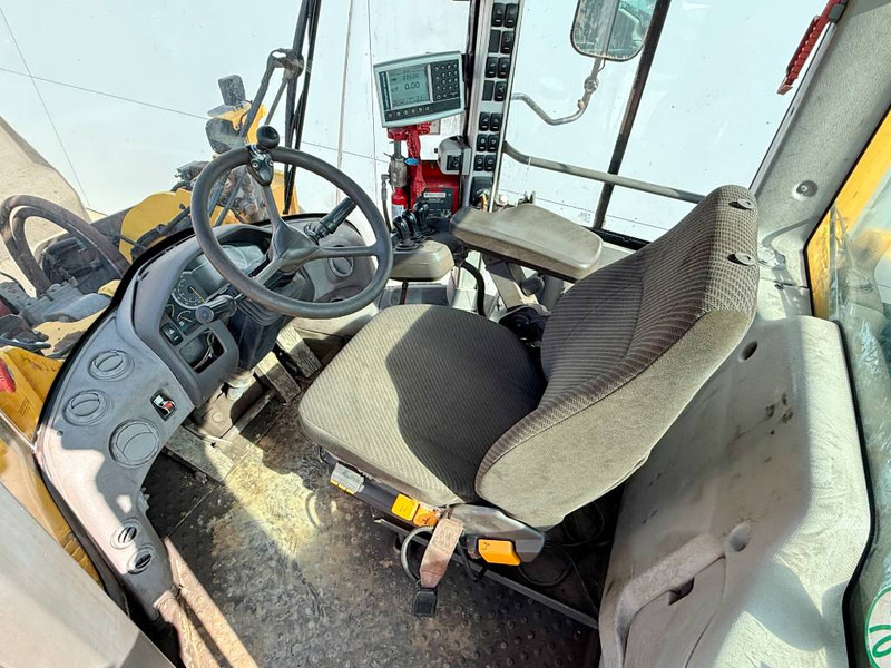 Колесен товарач Volvo L180H - 3rd Function / Weight System / Camera: снимка 8