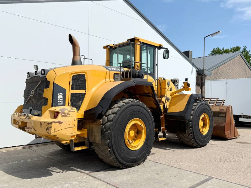 Volvo L220G - German Machine / 3rd Function - Колесен товарач: снимка 5 Volvo L220G - German Machine / 3rd Function - Колесен товарач: снимка 5