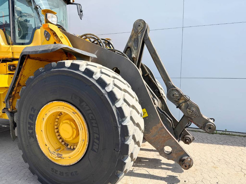 Колесен товарач Volvo L220H - Bucket Included / 3rd Function: снимка 16