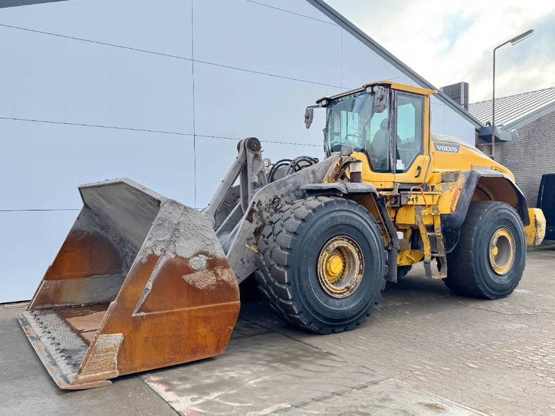 Volvo L220H - Dutch Machine / CDC Steering / Auto Lube - Колесен товарач: снимка 2 Volvo L220H - Dutch Machine / CDC Steering / Auto Lube - Колесен товарач: снимка 2