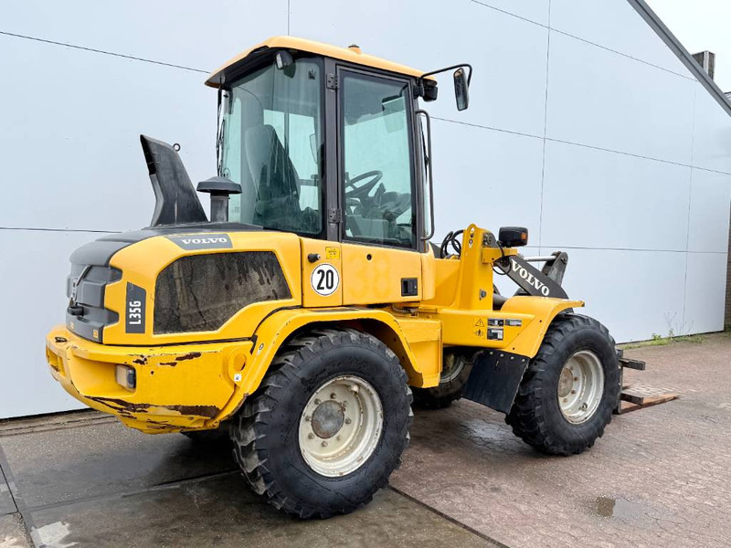 Volvo L35G - German Machine / Bucket + Forks! - Колесен товарач: снимка 4 Volvo L35G - German Machine / Bucket + Forks! - Колесен товарач: снимка 4