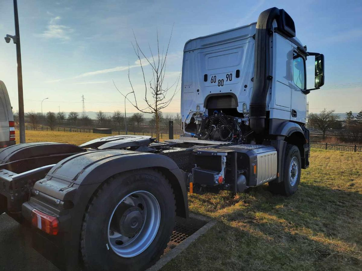 Mercedes Arocs 1851 HAD - Влекач: снимка 2 Mercedes Arocs 1851 HAD - Влекач: снимка 2