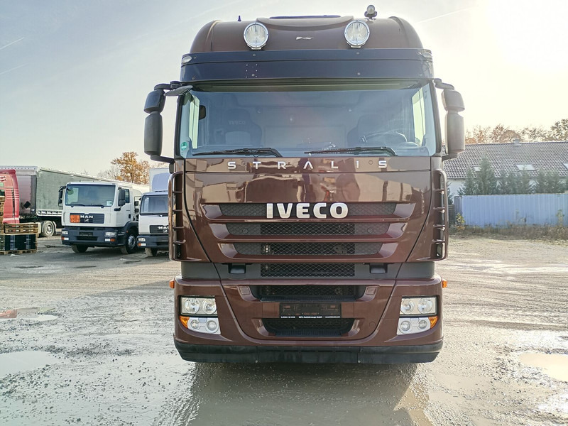 Iveco AS260S42Y/FS - Камион с брезент, Камион с кран: снимка 4 Iveco AS260S42Y/FS - Камион с брезент, Камион с кран: снимка 4