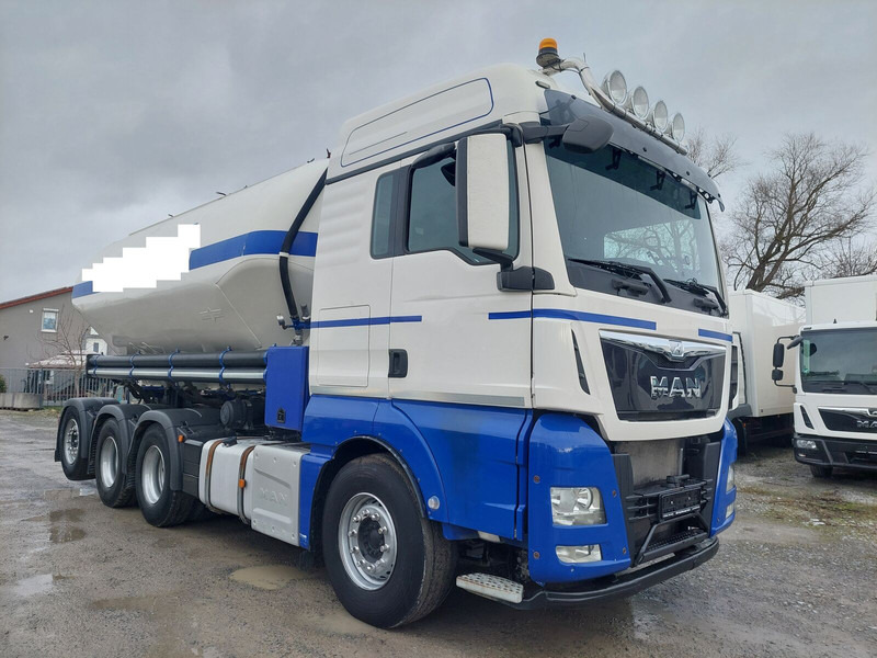 MAN TGX 35.440 Silo Euro 6 8x4 Lift+Lenk Klima (5) - Камион: снимка 2 MAN TGX 35.440 Silo Euro 6 8x4 Lift+Lenk Klima (5) - Камион: снимка 2