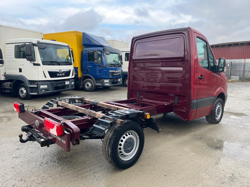 Volkswagen Crafter Fahrgestell 4x2 Euro 5 AHK (6) - Лекотоварен автомобил: снимка 5 Volkswagen Crafter Fahrgestell 4x2 Euro 5 AHK (6) - Лекотоварен автомобил: снимка 5