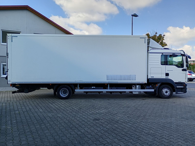 MAN 12.250 Koffer 4X2 Euro6 gFH Standklima LBW AHK (34) - Камион фургон: снимка 4 MAN 12.250 Koffer 4X2 Euro6 gFH Standklima LBW AHK (34) - Камион фургон: снимка 4