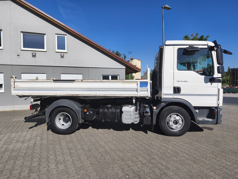 MAN TGL 8.180 Meiller Dreiseitenkipper 3-Sitzer 4x2 Euro 6 AHK (7) - Самосвал камион: снимка 5 MAN TGL 8.180 Meiller Dreiseitenkipper 3-Sitzer 4x2 Euro 6 AHK (7) - Самосвал камион: снимка 5