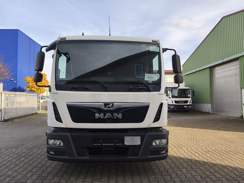 MAN TGL 8.190 Koffer gFH AHK LBW Euro 6 4x2 (11) TÜV NEU - Камион фургон: снимка 3 MAN TGL 8.190 Koffer gFH AHK LBW Euro 6 4x2 (11) TÜV NEU - Камион фургон: снимка 3