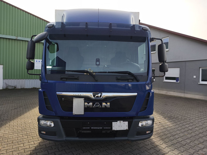 MAN TGL 8.220 4x2 Euro 6 LBW AHK (19) - Камион с брезент: снимка 3 MAN TGL 8.220 4x2 Euro 6 LBW AHK (19) - Камион с брезент: снимка 3