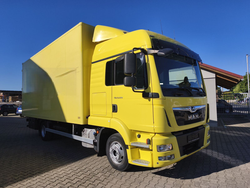 MAN TGL 8.220 Möbelkoffer AHK Euro 6 4x2 (18) - Камион фургон: снимка 1 MAN TGL 8.220 Möbelkoffer AHK Euro 6 4x2 (18) - Камион фургон: снимка 1