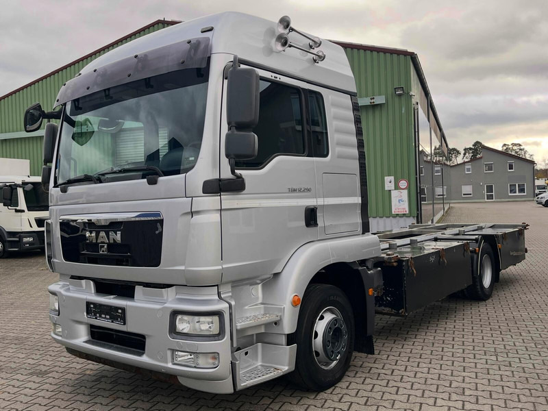 MAN TGM 12.290 BDF 4x2 Euro 5 - Шаси кабина: снимка 1 MAN TGM 12.290 BDF 4x2 Euro 5 - Шаси кабина: снимка 1