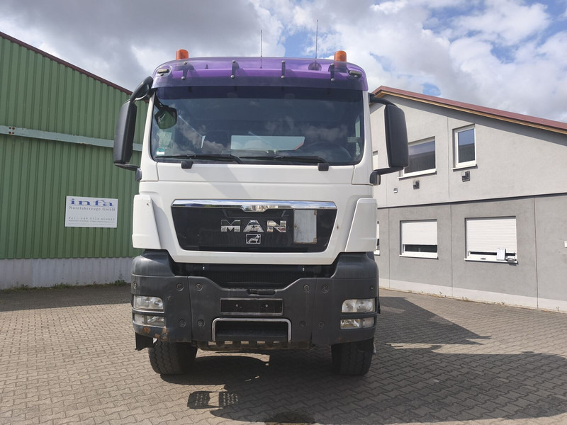 MAN TGS 26.400 6x6 GL Meiller Dreiseitenkipper Bordmatik Plane Euro - Самосвал камион: снимка 4 MAN TGS 26.400 6x6 GL Meiller Dreiseitenkipper Bordmatik Plane Euro - Самосвал камион: снимка 4