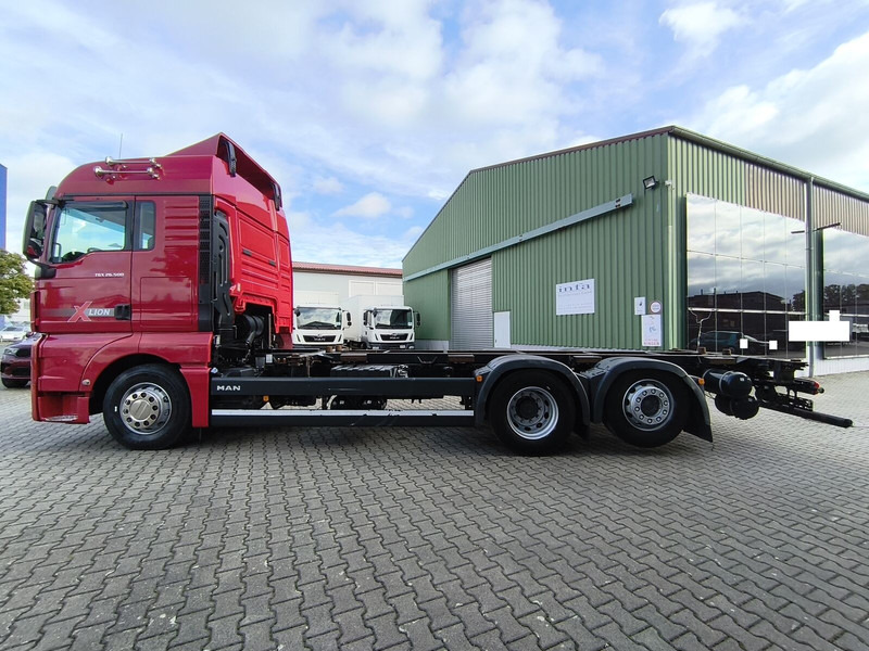 MAN TGX 26.500 BDF 6x2 Euro 6 Retarder Standard Lift+Lenk Euro 6 (29 - Шаси кабина: снимка 5 MAN TGX 26.500 BDF 6x2 Euro 6 Retarder Standard Lift+Lenk Euro 6 (29 - Шаси кабина: снимка 5
