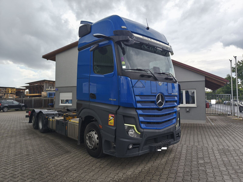 Mercedes-Benz Actros 2545 BDF - Контейнеровоз/ Сменна каросерия камион: снимка 2 Mercedes-Benz Actros 2545 BDF - Контейнеровоз/ Сменна каросерия камион: снимка 2