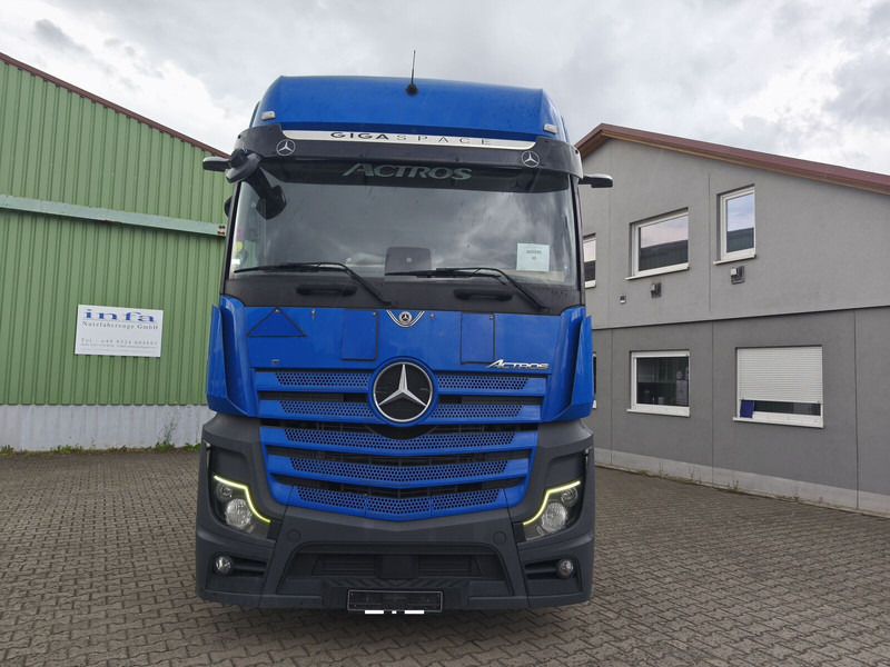 Mercedes-Benz Actros 2545 BDF - Контейнеровоз/ Сменна каросерия камион: снимка 3 Mercedes-Benz Actros 2545 BDF - Контейнеровоз/ Сменна каросерия камион: снимка 3