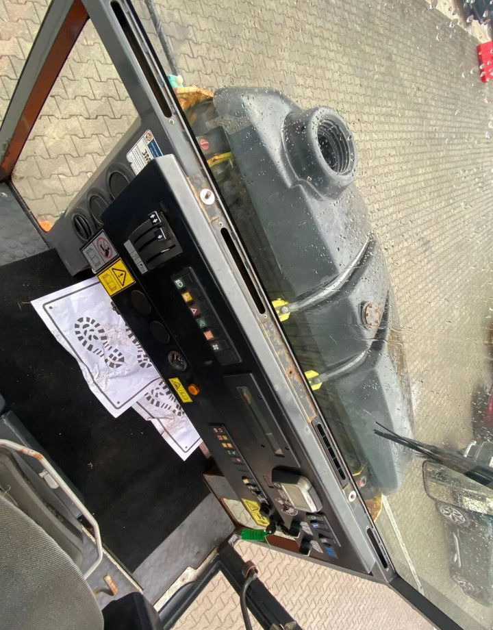 Лизинг на Ammann AV95-2 / Vibrations / 1 Owner / NEW Service  Ammann AV95-2 / Vibrations / 1 Owner / NEW Service: снимка 19