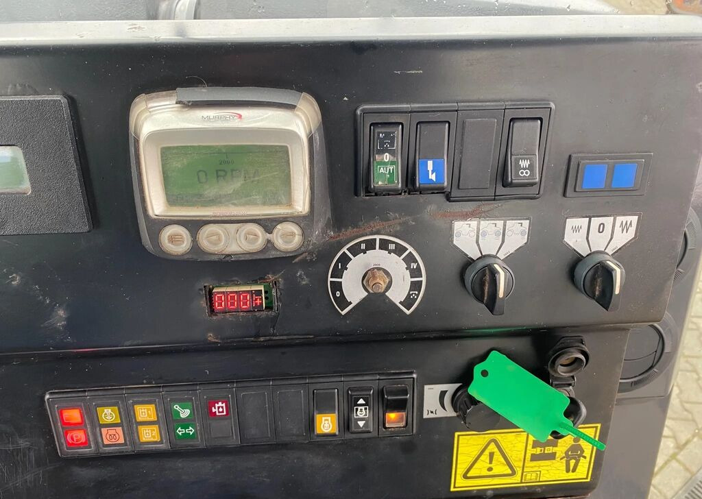Лизинг на Ammann AV95-2 / Vibrations / 1 Owner / NEW Service  Ammann AV95-2 / Vibrations / 1 Owner / NEW Service: снимка 25