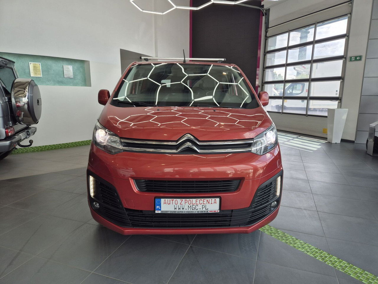 Citroën Jumpy Combi L3H1 Long ,Mixto,Top Version,360 Camera, Serviced - Бус с двойна кабина: снимка 4 Citroën Jumpy Combi L3H1 Long ,Mixto,Top Version,360 Camera, Serviced - Бус с двойна кабина: снимка 4
