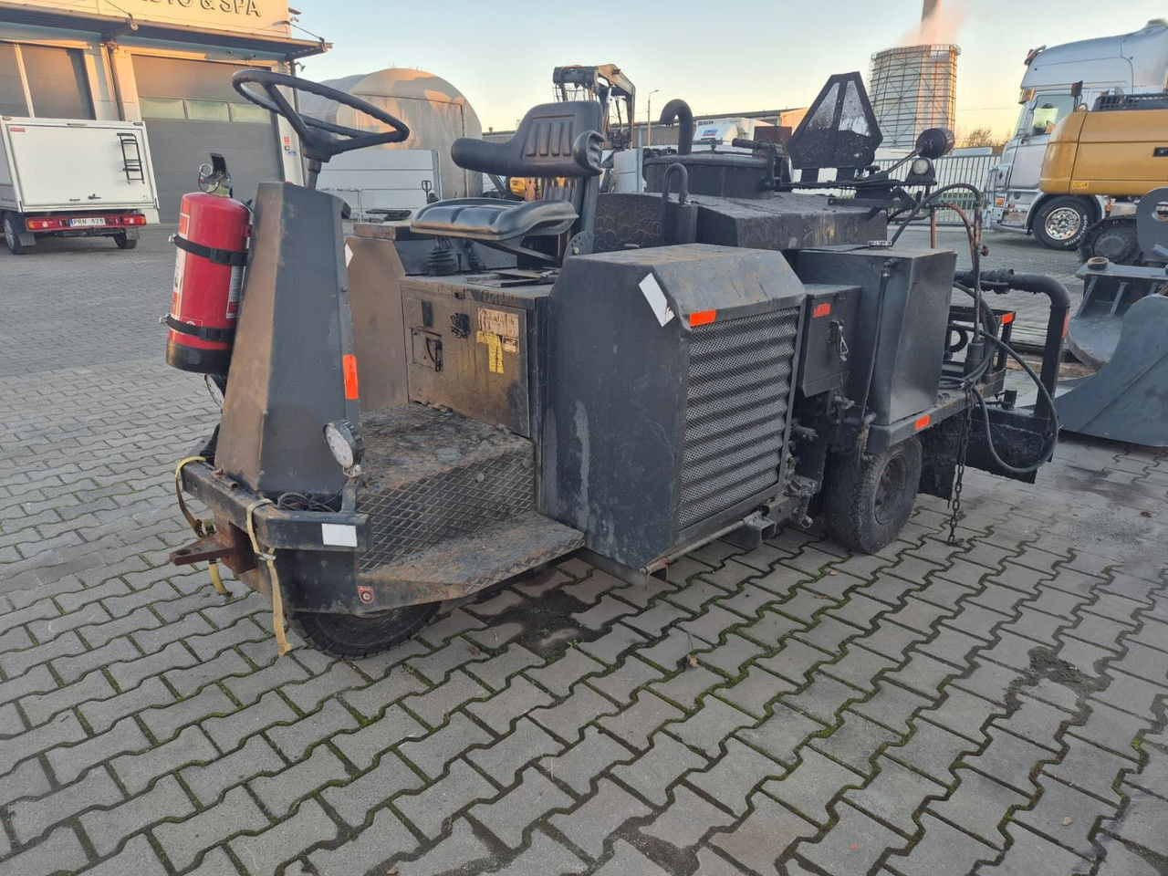 Diversen HM10HD / 1999 / 1 Owner Savalco HM10HD / 1999 / 1 Owner - Гудронатор: снимка 1 Diversen HM10HD / 1999 / 1 Owner Savalco HM10HD / 1999 / 1 Owner - Гудронатор: снимка 1