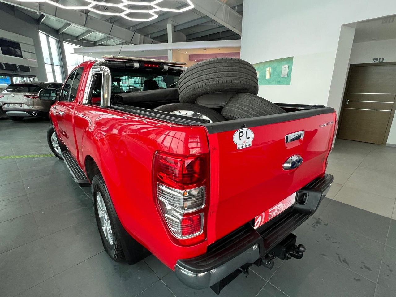 Ford Ranger 3.2 4X4 - Pick UP - 1 Owner - Пикап: снимка 3 Ford Ranger 3.2 4X4 - Pick UP - 1 Owner - Пикап: снимка 3