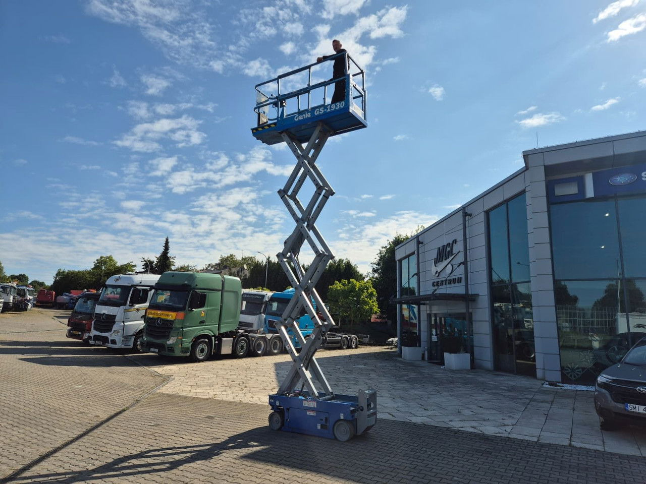 Genie GS1930 / 4X4 / 1 Owner / Serviced - Ножична работна платформа: снимка 1 Genie GS1930 / 4X4 / 1 Owner / Serviced - Ножична работна платформа: снимка 1