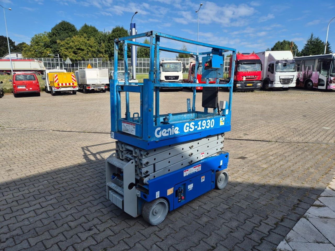 Ножична работна платформа Genie GS1930 / 4X4 / 1 Owner / Serviced: снимка 6