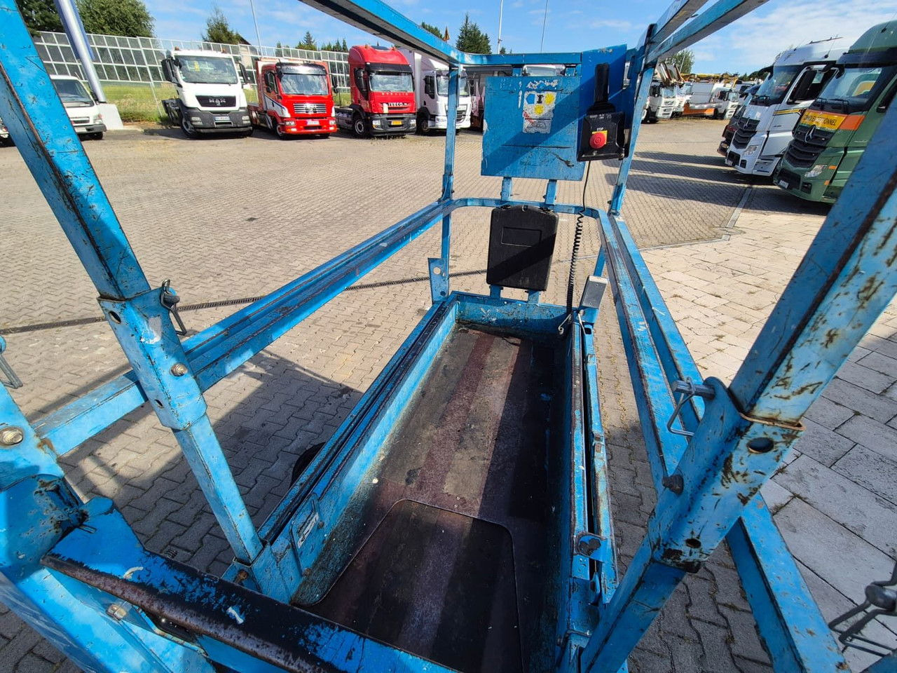 Ножична работна платформа Genie GS1930 / 4X4 / 1 Owner / Serviced: снимка 20