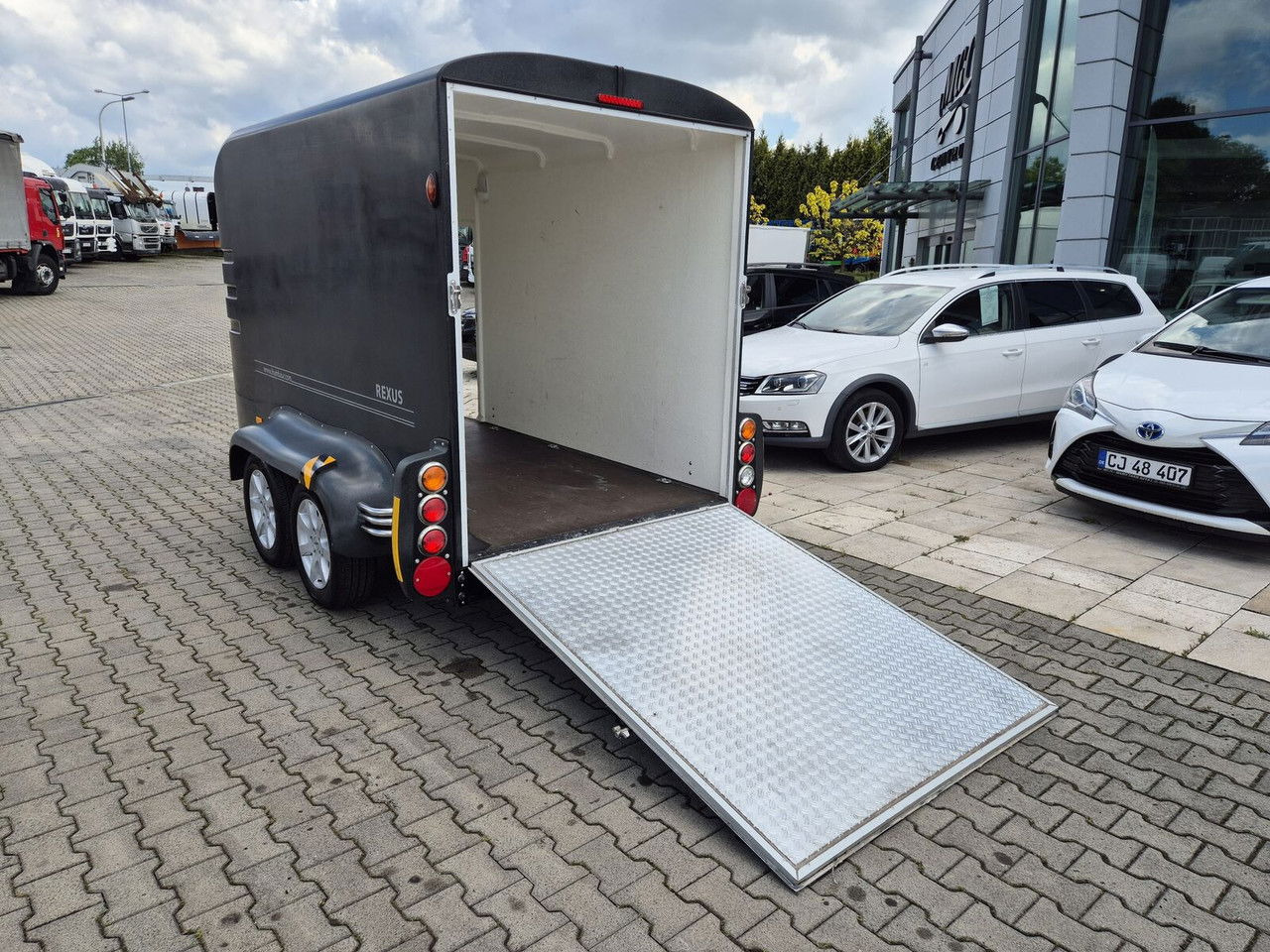 Ремарке за коне Humbaur Rexus 2000 / FOR Transporting 2 Horses, Ponies ANDBreedin: снимка 22