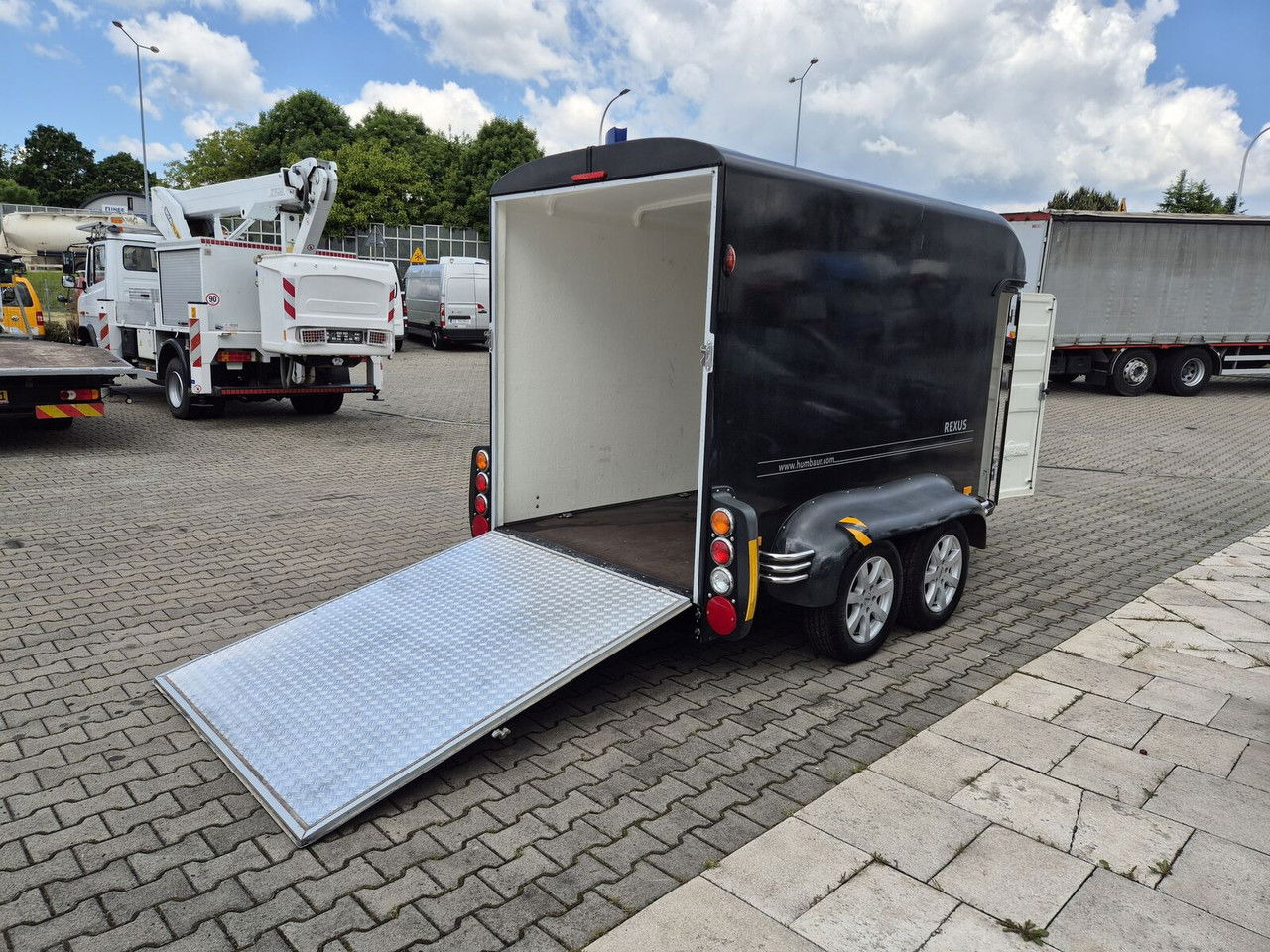 Ремарке за коне Humbaur Rexus 2000 / FOR Transporting 2 Horses, Ponies ANDBreedin: снимка 21