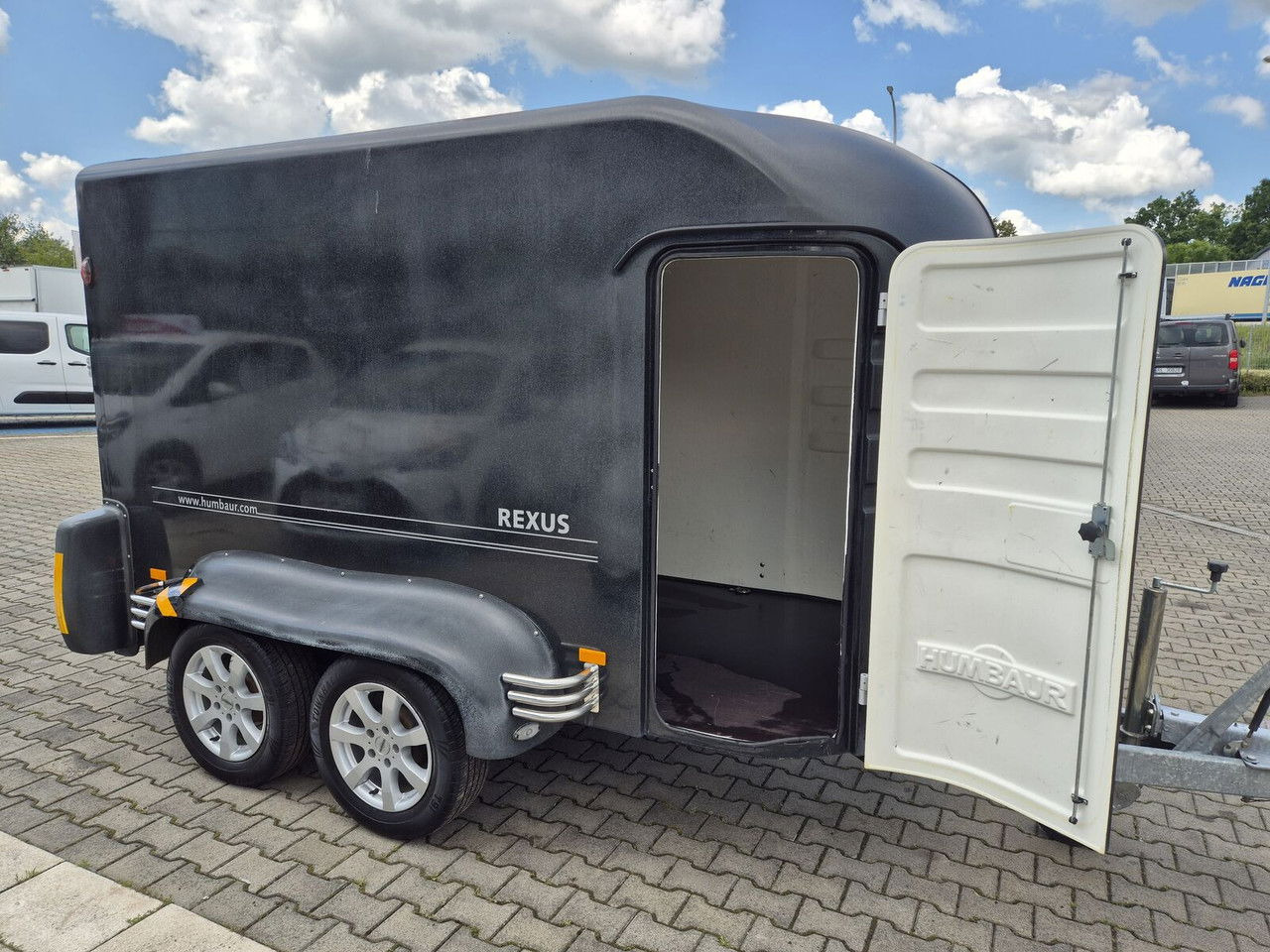 Ремарке за коне Humbaur Rexus 2000 / FOR Transporting 2 Horses, Ponies ANDBreedin: снимка 15
