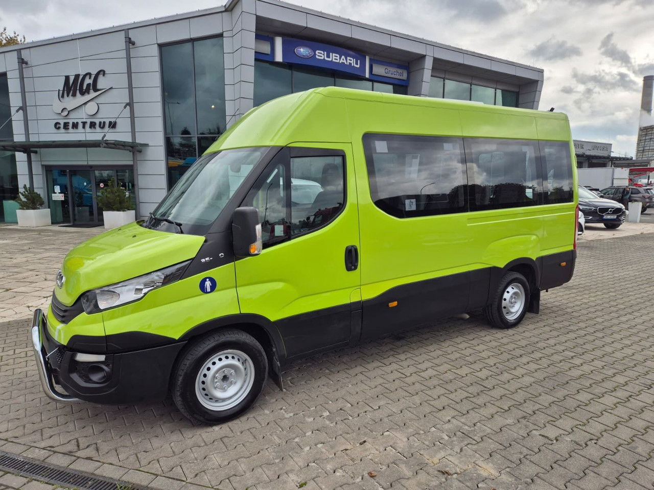 IVECO Daily 35S12 Hi-Matic / 10 Seats - Микробус, Пътнически бус: снимка 1 IVECO Daily 35S12 Hi-Matic / 10 Seats - Микробус, Пътнически бус: снимка 1
